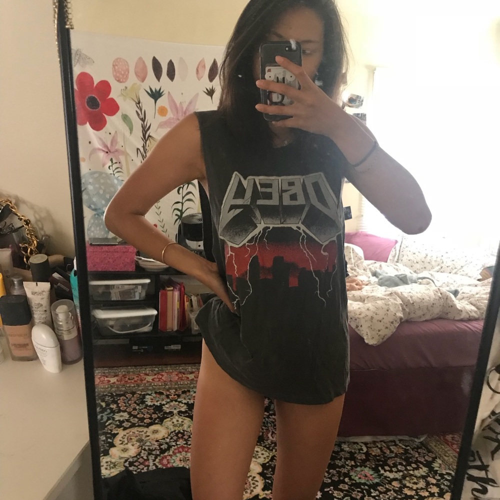 obey muscle tee